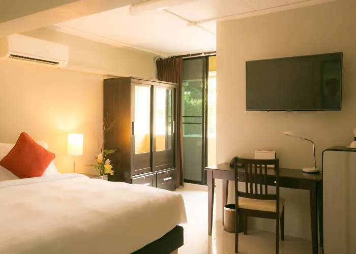 Annex Lumpini Hotel 3*