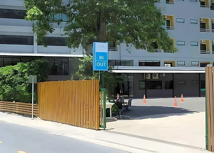 Hotel Annex Lumpini